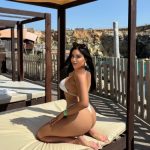 Laura, independent image 588741