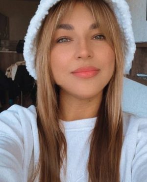 Anna, independent image 588971