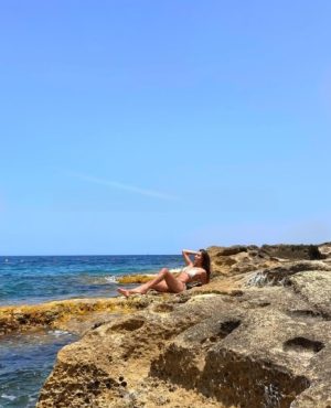 Anjo, independent image 589065