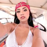 Helen, independent image 589597