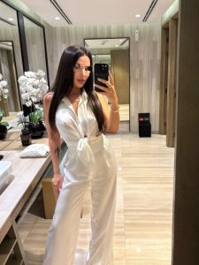 Alise, independent image 589770