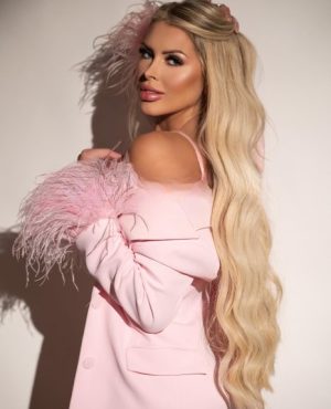 Dianna, independent image 590054