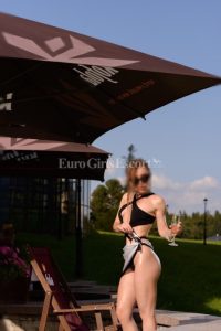 Arina, independent image 590094