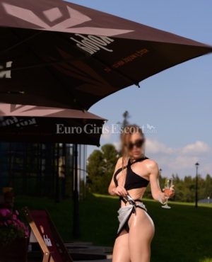 Arina, independent image 590094