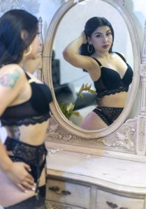 Evelin, independent image 590274