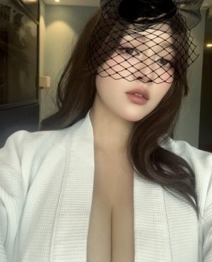 Rihanna, independent image 590399