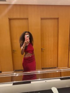 Bella, independent image 590574