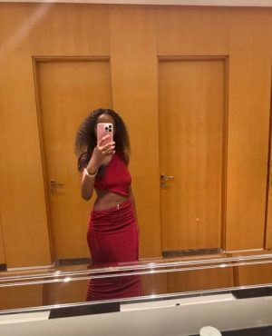 Bella, independent image 590574