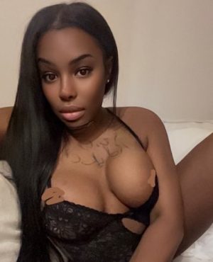 Bri Elle, independent image 590686