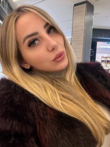 Sofi, independent image 590823