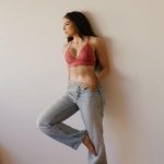 Julia, independent image 591346