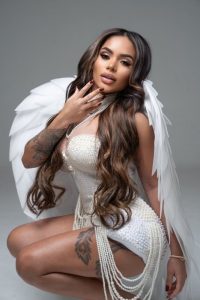 Lupita, independent image 591522