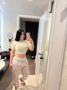 Alejandra, independent image 591550