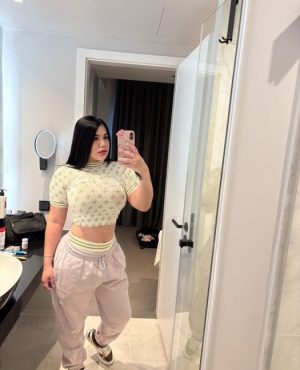 Alejandra, independent image 591550