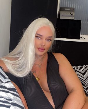Hollie English Blonde Escort in Ipswich, photo 2
