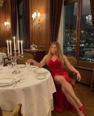Brooklyn bisexual busty blonde partygirl to visit you in Reading, photo 4