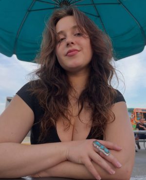 Alana rose in Warsaw, photo 2