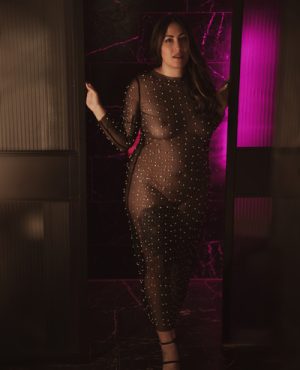 Frankie Sinclair | Curvy confidence, brunette charm, Singaporean spirit | 0481 862 666 image 606507