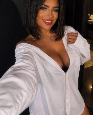 Lara Sparkles Slim Oxford Street escort in London, photo 3