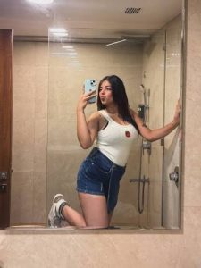 Call Girls in AMBIENCE MALL, GURUGRAM 9220134599 Escorts Service image 626602